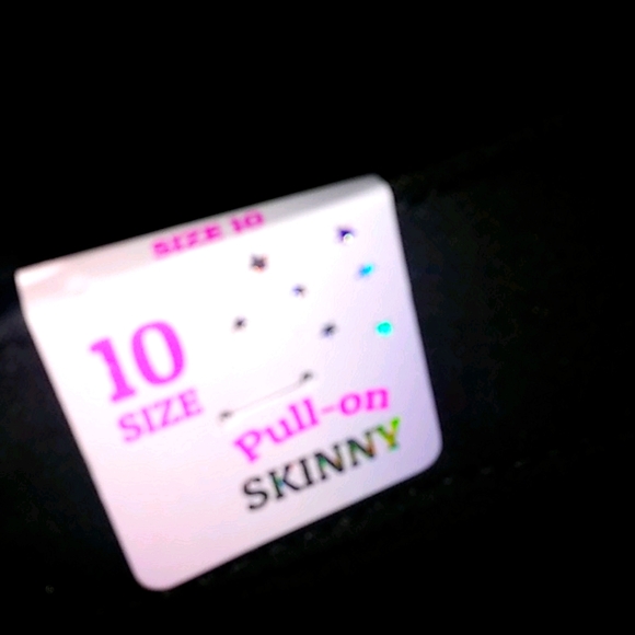 👧 Stretchy Pants - Picture 4 of 4